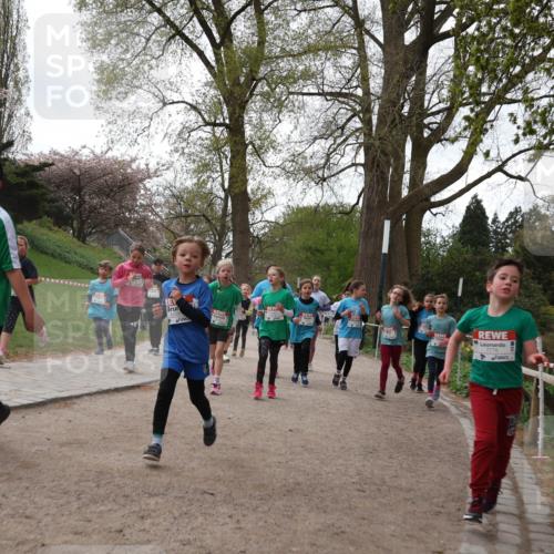 25.04.2026 - Das Zehntel Zöllner http://msf.ph/oto/9584209 25.04.2026 10:46:07 Laufen 5914 meine-sportfotos.de