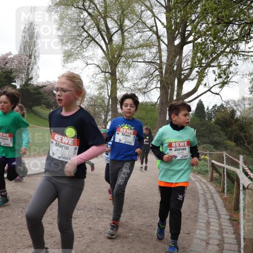 25.04.2026 - Das Zehntel Zöllner http://msf.ph/oto/9584275 25.04.2026 10:46:21 Laufen 6572, 5961, 5946 meine-sportfotos.de