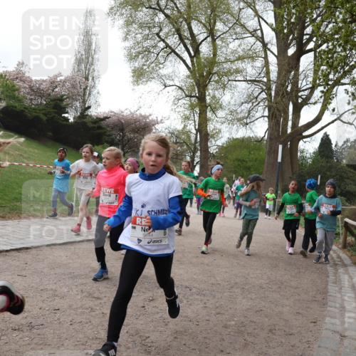 25.04.2026 - Das Zehntel Zöllner http://msf.ph/oto/9584403 25.04.2026 10:46:45 Laufen 6444 meine-sportfotos.de