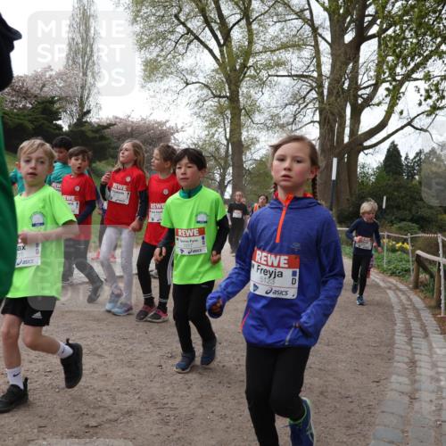 25.04.2026 - Das Zehntel Zöllner http://msf.ph/oto/9584451 25.04.2026 10:47:20 Laufen 15, 5217, 5123 meine-sportfotos.de