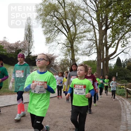 25.04.2026 - Das Zehntel Zöllner http://msf.ph/oto/9584504 25.04.2026 10:47:55 Laufen 7023, 7021 meine-sportfotos.de