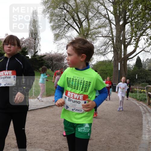 25.04.2026 - Das Zehntel Zöllner http://msf.ph/oto/9584513 25.04.2026 10:48:05 Laufen 8055, 44, 7032 meine-sportfotos.de
