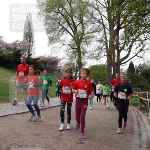 25.04.2026 - Das Zehntel Zöllner http://msf.ph/oto/9584519 25.04.2026 10:48:09 Laufen 6174, 6160 meine-sportfotos.de