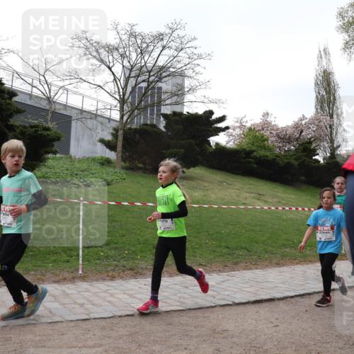 25.04.2026 - Das Zehntel Zöllner http://msf.ph/oto/9584545 25.04.2026 10:48:31 Laufen 5964 meine-sportfotos.de