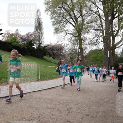 25.04.2026 - Das Zehntel Zöllner http://msf.ph/oto/9584623 25.04.2026 10:48:44 Laufen 7777 meine-sportfotos.de