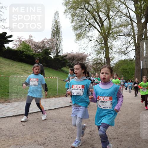 25.04.2026 - Das Zehntel Zöllner http://msf.ph/oto/9584634 25.04.2026 10:48:51 Laufen 5645, 5625 meine-sportfotos.de