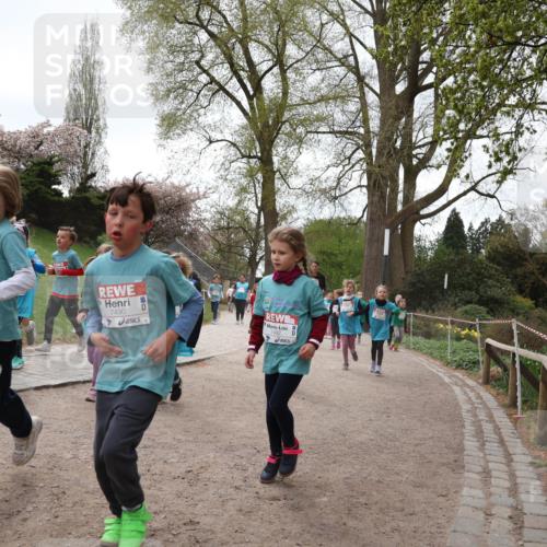 25.04.2026 - Das Zehntel Zöllner http://msf.ph/oto/9584663 25.04.2026 10:49:08 Laufen 7490 meine-sportfotos.de