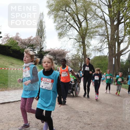 25.04.2026 - Das Zehntel Zöllner http://msf.ph/oto/9584670 25.04.2026 10:49:12 Laufen 5642, 5622 meine-sportfotos.de
