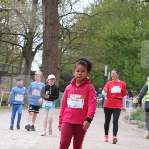 25.04.2026 - Das Zehntel Zöllner http://msf.ph/oto/9584713 25.04.2026 10:49:54 Laufen 5050 meine-sportfotos.de