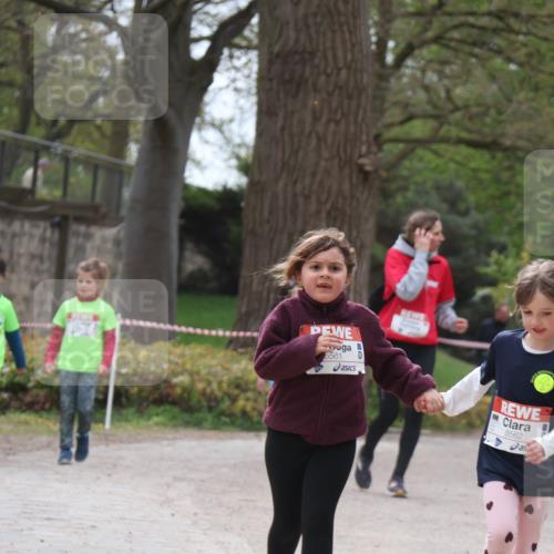 25.04.2026 - Das Zehntel Zöllner http://msf.ph/oto/9584729 25.04.2026 10:50:28 Laufen 14208, 6561, 6562 meine-sportfotos.de