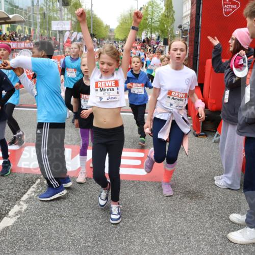 25.04.2026 - Das Zehntel Strokosch-Dieckow http://msf.ph/oto/9584934 25.04.2026 10:58:43 Ziel 5002, 5071, 5135, 5223, 5291, 5354, 5472, 5537, 5665, 5677, 5816, 6171, 6181, 6411, 6440, 6614, 6634, 6715, 6747, 6749, 6947, 7007, 7037, 7231, 7242, 7261, 7796, 7895, 7906, 8014, 5002, 5071, 5135, 5223, 5291, 5354, 5472, 5537, 5665, 5677, 5816, 6171, 6181, 6411, 6440, 6614, 6634, 6715, 6747, 6749, 6947, 7007, 7037, 7231, 7242, 7261, 7796, 7895, 7906, 8014 meine-sportfotos.de