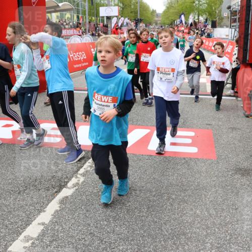 25.04.2026 - Das Zehntel Strokosch-Dieckow http://msf.ph/oto/9585005 25.04.2026 10:58:47 Ziel 5002, 5071, 5291, 5372, 5472, 5535, 5537, 5539, 5543, 5554, 5665, 5816, 6171, 6411, 6458, 6614, 6634, 6640, 6715, 6749, 6947, 7037, 7231, 7242, 7322, 7375, 7392, 7694, 7796, 7895, 7906, 8005, 5002, 5071, 5291, 5372, 5472, 5535, 5537, 5539, 5543, 5554, 5665, 5816, 6171, 6411, 6458, 6614, 6634, 6640, 6715, 6749, 6947, 7037, 7231, 7242, 7322, 7375, 7392, 7694, 7796, 7895, 7906, 8005 meine-sportfotos.de