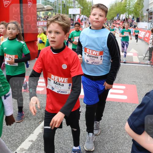 25.04.2026 - Das Zehntel Strokosch-Dieckow http://msf.ph/oto/9585104 25.04.2026 10:58:50 Ziel 5071, 5372, 5395, 5404, 5476, 5535, 5539, 5543, 5554, 5665, 5973, 6331, 6408, 6458, 6640, 6708, 6715, 7242, 7322, 7375, 7392, 7694, 7931, 7942, 7945, 8002, 8005, 5071, 5372, 5395, 5404, 5476, 5535, 5539, 5543, 5554, 5665, 5973, 6331, 6408, 6458, 6640, 6708, 6715, 7242, 7322, 7375, 7392, 7694, 7931, 7942, 7945, 8002, 8005 meine-sportfotos.de