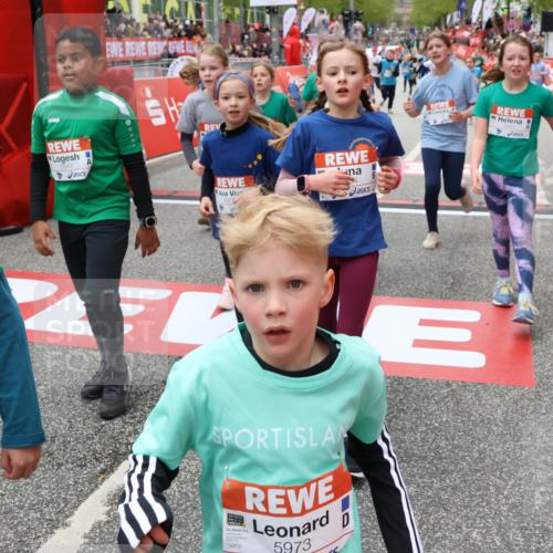 25.04.2026 - Das Zehntel Strokosch-Dieckow http://msf.ph/oto/9585135 25.04.2026 10:58:52 Ziel 5168, 5372, 5395, 5404, 5476, 5535, 5539, 5543, 5554, 5973, 6331, 6408, 6458, 6603, 6640, 6708, 6848, 6892, 7322, 7375, 7392, 7694, 7931, 7942, 7945, 8002, 8005, 8070, 5168, 5372, 5395, 5404, 5476, 5535, 5539, 5543, 5554, 5973, 6331, 6408, 6458, 6603, 6640, 6708, 6848, 6892, 7322, 7375, 7392, 7694, 7931, 7942, 7945, 8002, 8005, 8070 meine-sportfotos.de