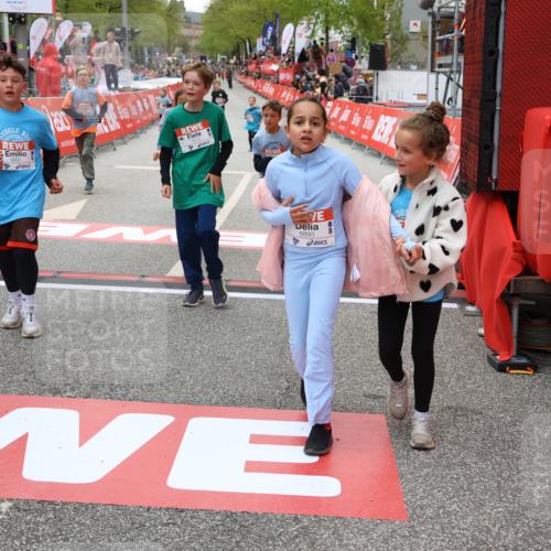 25.04.2026 - Das Zehntel Strokosch-Dieckow http://msf.ph/oto/9585268 25.04.2026 10:58:59 Ziel 5032, 5168, 5206, 5377, 5608, 5616, 5643, 5810, 6378, 6574, 6603, 6662, 6678, 6837, 6848, 6892, 6893, 6897, 7680, 7915, 8070, 5032, 5168, 5206, 5377, 5608, 5616, 5643, 5810, 6378, 6574, 6603, 6662, 6678, 6837, 6848, 6892, 6893, 6897, 7680, 7915, 8070 meine-sportfotos.de