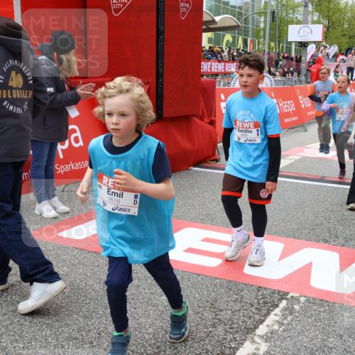 25.04.2026 - Das Zehntel Strokosch-Dieckow http://msf.ph/oto/9585283 25.04.2026 10:59:00 Ziel 5032, 5168, 5206, 5377, 5608, 5616, 5643, 5810, 6348, 6378, 6574, 6609, 6662, 6678, 6837, 6848, 6892, 6893, 6897, 7680, 7915, 5032, 5168, 5206, 5377, 5608, 5616, 5643, 5810, 6348, 6378, 6574, 6609, 6662, 6678, 6837, 6848, 6892, 6893, 6897, 7680, 7915 meine-sportfotos.de
