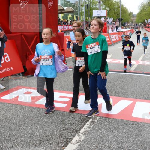 25.04.2026 - Das Zehntel Strokosch-Dieckow http://msf.ph/oto/9585323 25.04.2026 10:59:02 Ziel 5206, 5616, 5643, 6348, 6378, 6574, 6609, 6662, 6678, 6681, 6837, 6893, 6897, 7680, 7736, 7755, 7915, 5206, 5616, 5643, 6348, 6378, 6574, 6609, 6662, 6678, 6681, 6837, 6893, 6897, 7680, 7736, 7755, 7915 meine-sportfotos.de