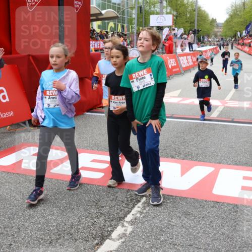 25.04.2026 - Das Zehntel Strokosch-Dieckow http://msf.ph/oto/9585339 25.04.2026 10:59:02 Ziel 5206, 5616, 5643, 6348, 6378, 6574, 6609, 6662, 6678, 6681, 6837, 6893, 6897, 7680, 7736, 7755, 7915, 5206, 5616, 5643, 6348, 6378, 6574, 6609, 6662, 6678, 6681, 6837, 6893, 6897, 7680, 7736, 7755, 7915 meine-sportfotos.de