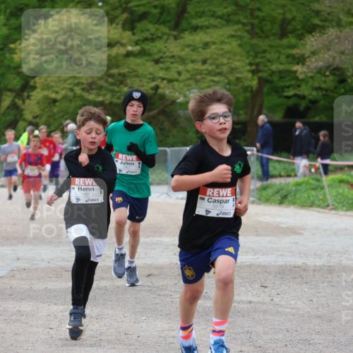 25.04.2026 - Das Zehntel Zöllner http://msf.ph/oto/9594189 25.04.2026 10:37:25 Laufen 5487, 5519 meine-sportfotos.de