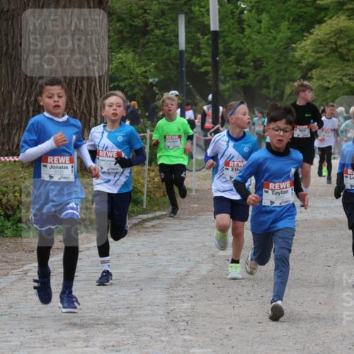 25.04.2026 - Das Zehntel Zöllner http://msf.ph/oto/9594302 25.04.2026 10:38:05 Laufen 6329, 7709, 6324, 6323, 7159 meine-sportfotos.de