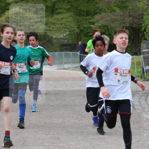 25.04.2026 - Das Zehntel Zöllner http://msf.ph/oto/9594341 25.04.2026 10:38:15 Laufen 5573, 5103 meine-sportfotos.de