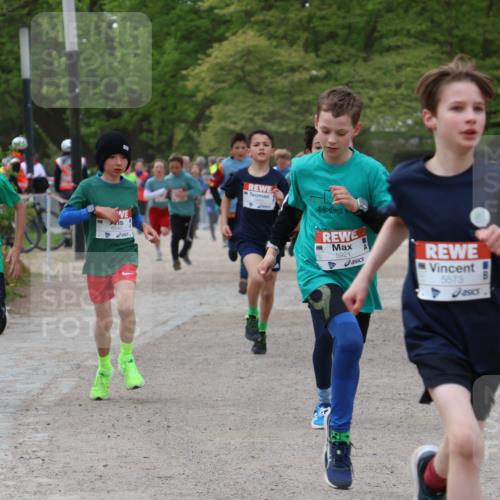 25.04.2026 - Das Zehntel Zöllner http://msf.ph/oto/9594346 25.04.2026 10:38:16 Laufen 8074, 5921, 5573 meine-sportfotos.de