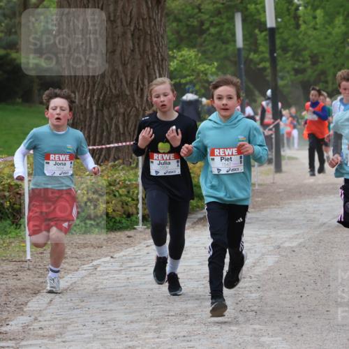 25.04.2026 - Das Zehntel Zöllner http://msf.ph/oto/9594384 25.04.2026 10:38:25 Laufen 7624, 7006, 7547, 7604 meine-sportfotos.de