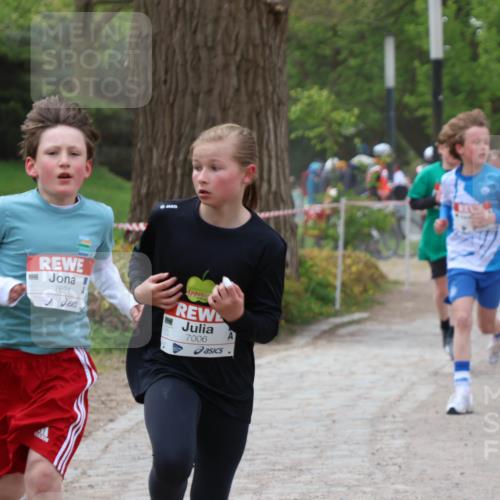 25.04.2026 - Das Zehntel Zöllner http://msf.ph/oto/9594396 25.04.2026 10:38:27 Laufen 7624, 7006, 75 meine-sportfotos.de