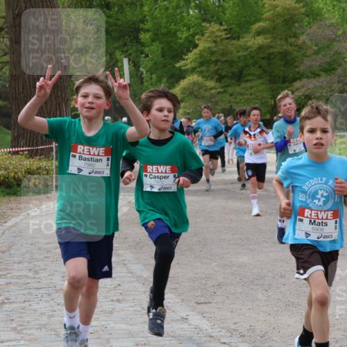 25.04.2026 - Das Zehntel Zöllner http://msf.ph/oto/9594440 25.04.2026 10:38:39 Laufen 7982, 7972, 20, 6906 meine-sportfotos.de