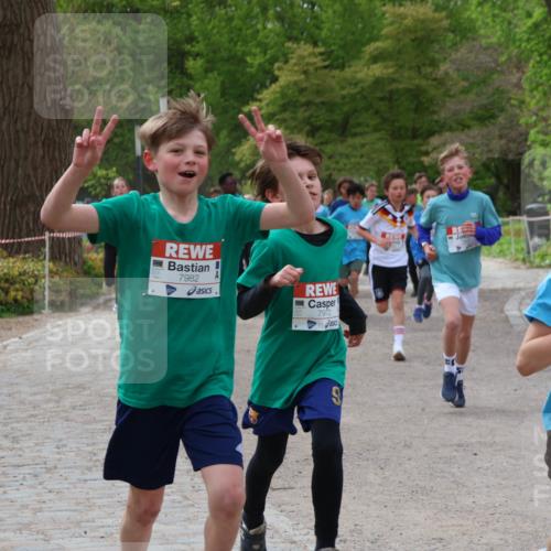 25.04.2026 - Das Zehntel Zöllner http://msf.ph/oto/9594442 25.04.2026 10:38:39 Laufen 7982, 7972, 20, 6906 meine-sportfotos.de