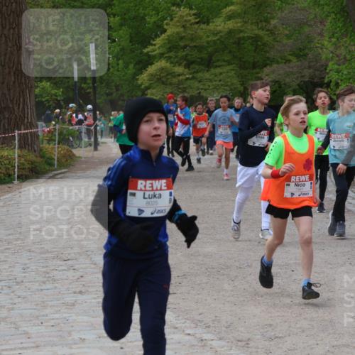 25.04.2026 - Das Zehntel Zöllner http://msf.ph/oto/9594483 25.04.2026 10:38:49 Laufen 8025, 7381, 738 meine-sportfotos.de