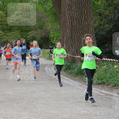 25.04.2026 - Das Zehntel Zöllner http://msf.ph/oto/9594488 25.04.2026 10:38:51 Laufen 5300 meine-sportfotos.de