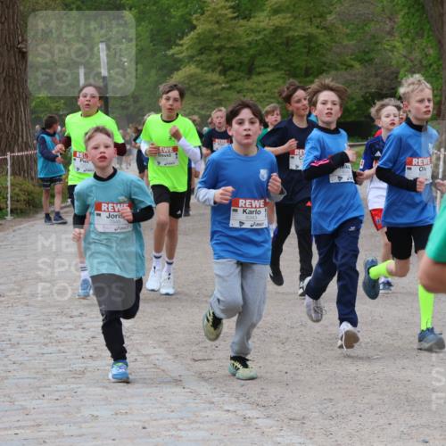 25.04.2026 - Das Zehntel Zöllner http://msf.ph/oto/9594593 25.04.2026 10:39:16 Laufen 7545, 6343, 6353, 79 meine-sportfotos.de