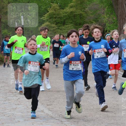 25.04.2026 - Das Zehntel Zöllner http://msf.ph/oto/9594594 25.04.2026 10:39:16 Laufen 7545, 6349, 6343, 6353 meine-sportfotos.de