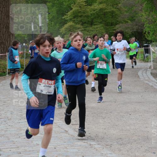 25.04.2026 - Das Zehntel Zöllner http://msf.ph/oto/9594617 25.04.2026 10:39:20 Laufen 5587 meine-sportfotos.de