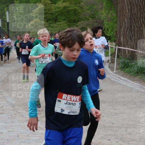25.04.2026 - Das Zehntel Zöllner http://msf.ph/oto/9594621 25.04.2026 10:39:21 Laufen 6043, 5587 meine-sportfotos.de