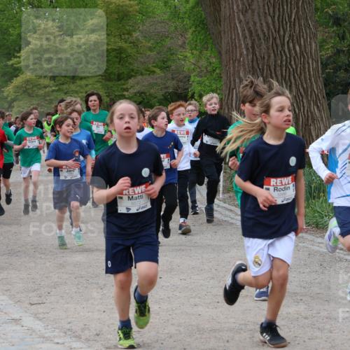 25.04.2026 - Das Zehntel Zöllner http://msf.ph/oto/9594649 25.04.2026 10:39:25 Laufen 5572, 5566 meine-sportfotos.de