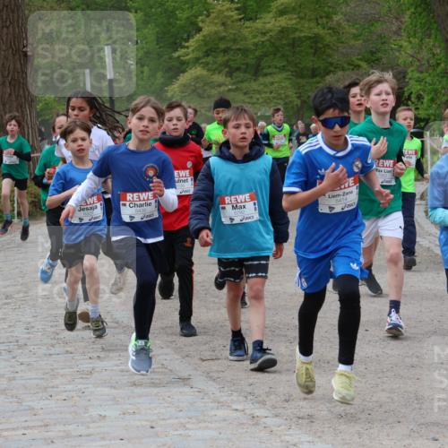 25.04.2026 - Das Zehntel Zöllner http://msf.ph/oto/9594662 25.04.2026 10:39:27 Laufen 5435, 5782, 7953, 5414, 5383 meine-sportfotos.de