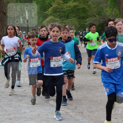 25.04.2026 - Das Zehntel Zöllner http://msf.ph/oto/9594664 25.04.2026 10:39:27 Laufen 5101, 6326, 5435, 5414, 6336 meine-sportfotos.de