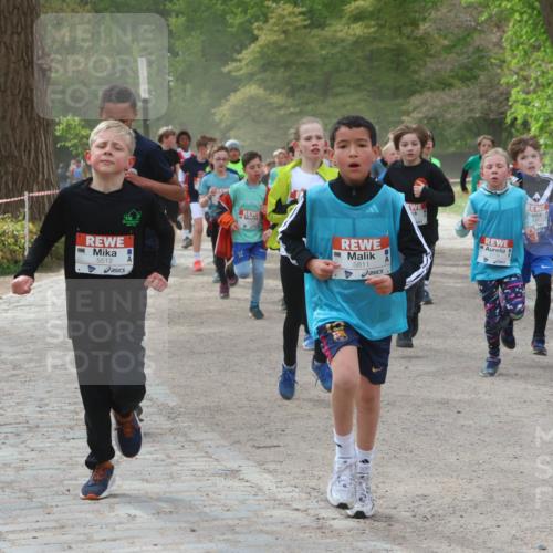 25.04.2026 - Das Zehntel Zöllner http://msf.ph/oto/9594709 25.04.2026 10:39:36 Laufen 5512, 5811 meine-sportfotos.de
