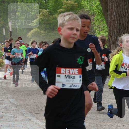 25.04.2026 - Das Zehntel Zöllner http://msf.ph/oto/9594718 25.04.2026 10:39:37 Laufen 5512, 7201 meine-sportfotos.de