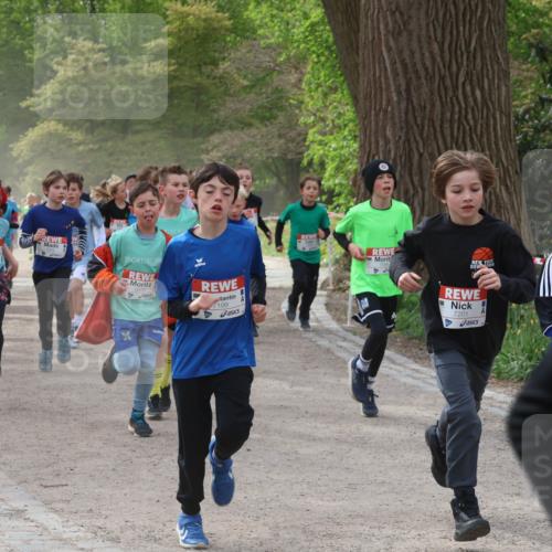 25.04.2026 - Das Zehntel Zöllner http://msf.ph/oto/9594719 25.04.2026 10:39:38 Laufen 7199, 7201 meine-sportfotos.de