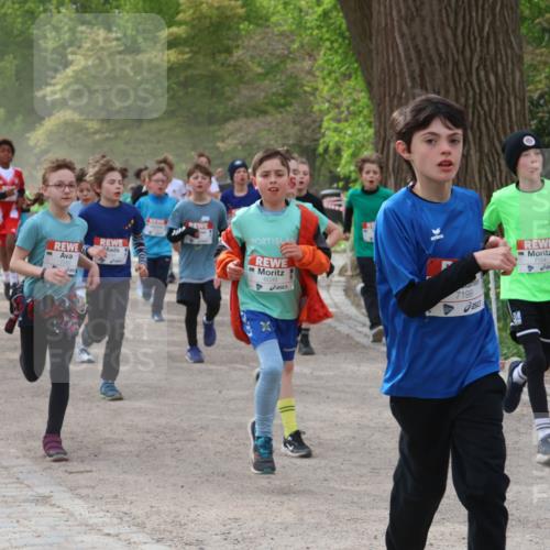 25.04.2026 - Das Zehntel Zöllner http://msf.ph/oto/9594722 25.04.2026 10:39:39 Laufen 6039, 7199, 7154 meine-sportfotos.de