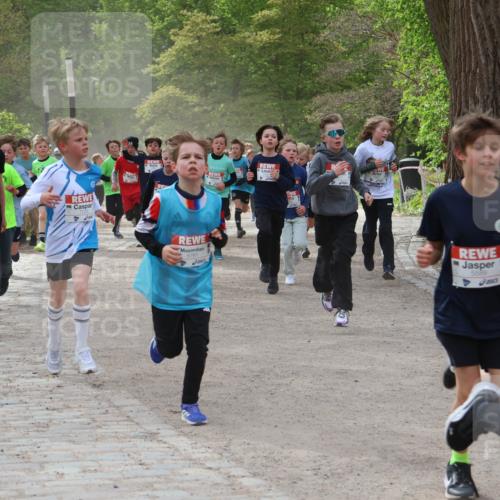 25.04.2026 - Das Zehntel Zöllner http://msf.ph/oto/9594753 25.04.2026 10:39:44 Laufen 5761, 5589 meine-sportfotos.de