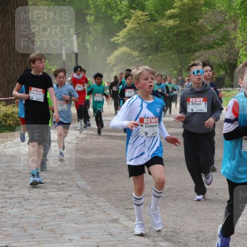 25.04.2026 - Das Zehntel Zöllner http://msf.ph/oto/9594759 25.04.2026 10:39:46 Laufen 5514, 7725, 5761 meine-sportfotos.de