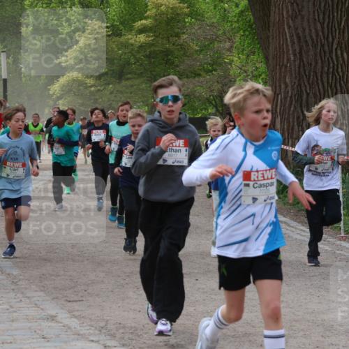 25.04.2026 - Das Zehntel Zöllner http://msf.ph/oto/9594763 25.04.2026 10:39:46 Laufen 6917, 7725 meine-sportfotos.de
