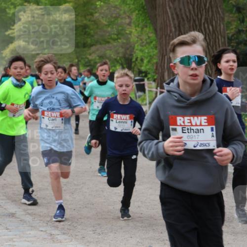 25.04.2026 - Das Zehntel Zöllner http://msf.ph/oto/9594768 25.04.2026 10:39:47 Laufen 6425, 6210, 6917 meine-sportfotos.de