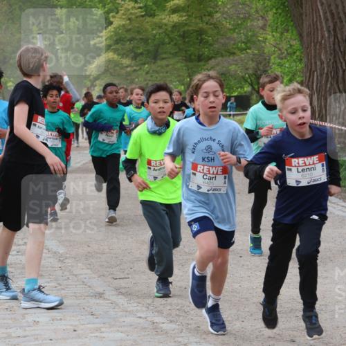 25.04.2026 - Das Zehntel Zöllner http://msf.ph/oto/9594769 25.04.2026 10:39:48 Laufen 6425, 6210 meine-sportfotos.de