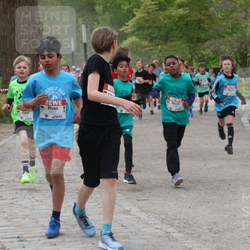 25.04.2026 - Das Zehntel Zöllner http://msf.ph/oto/9594777 25.04.2026 10:39:49 Laufen 6957 meine-sportfotos.de