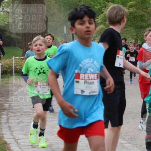 25.04.2026 - Das Zehntel Zöllner http://msf.ph/oto/9594784 25.04.2026 10:39:50 Laufen 7301, 8967, 5869 meine-sportfotos.de